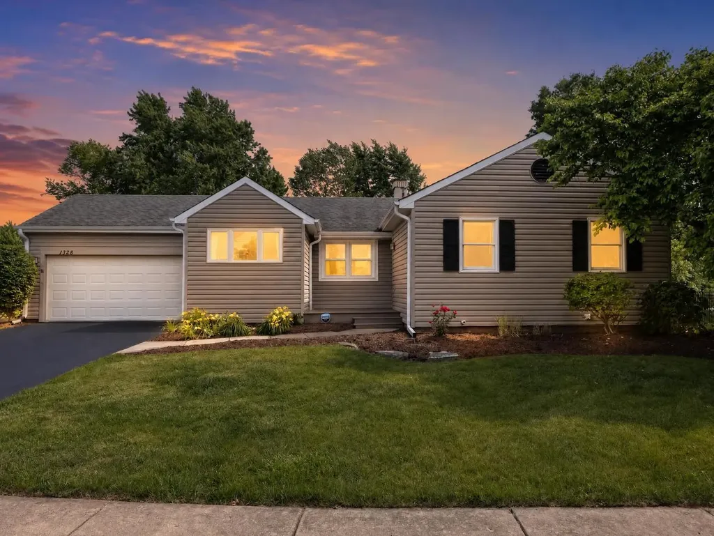 1328 Creighton Avenue Naperville IL 60565