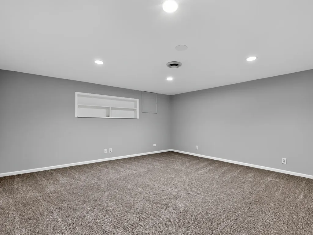 1328 Creighton Avenue Naperville IL 60565