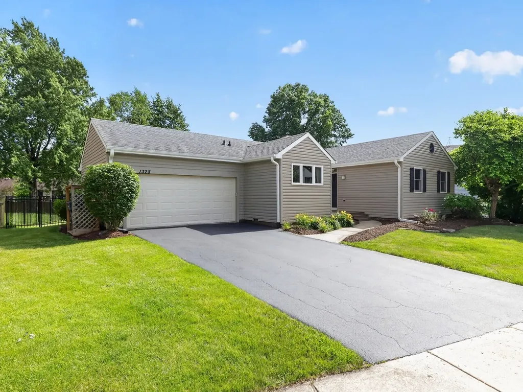 1328 Creighton Avenue Naperville IL 60565