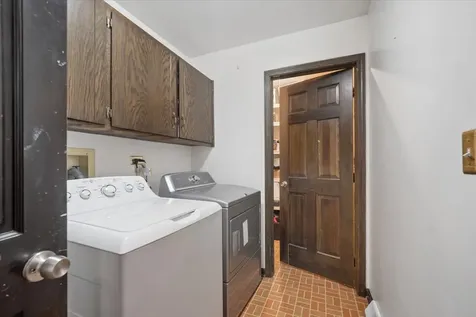 134 Amherst Drive Bartlett IL 60103