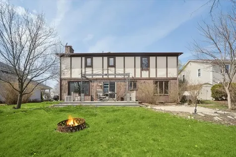 134 Amherst Drive Bartlett IL 60103