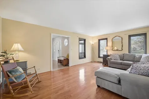 134 Amherst Drive Bartlett IL 60103