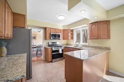 134 Amherst Drive Bartlett IL 60103