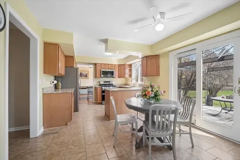 134 Amherst Drive Bartlett IL 60103