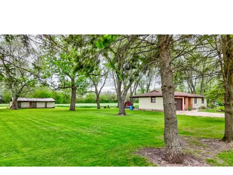 1907 Coalville Road Streator IL 61364