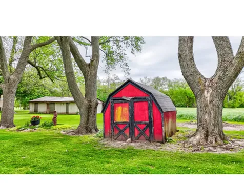 1907 Coalville Road Streator IL 61364
