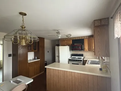 1907 Coalville Road Streator IL 61364