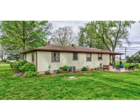 1907 Coalville Road Streator IL 61364
