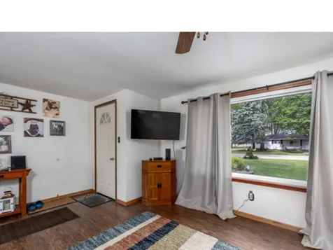 1907 Coalville Road Streator IL 61364