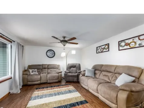 1907 Coalville Road Streator IL 61364