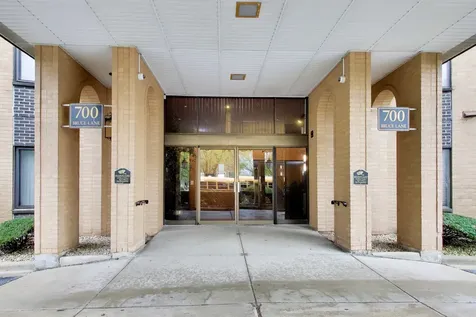 700 North Bruce Lane Glenwood IL 60425