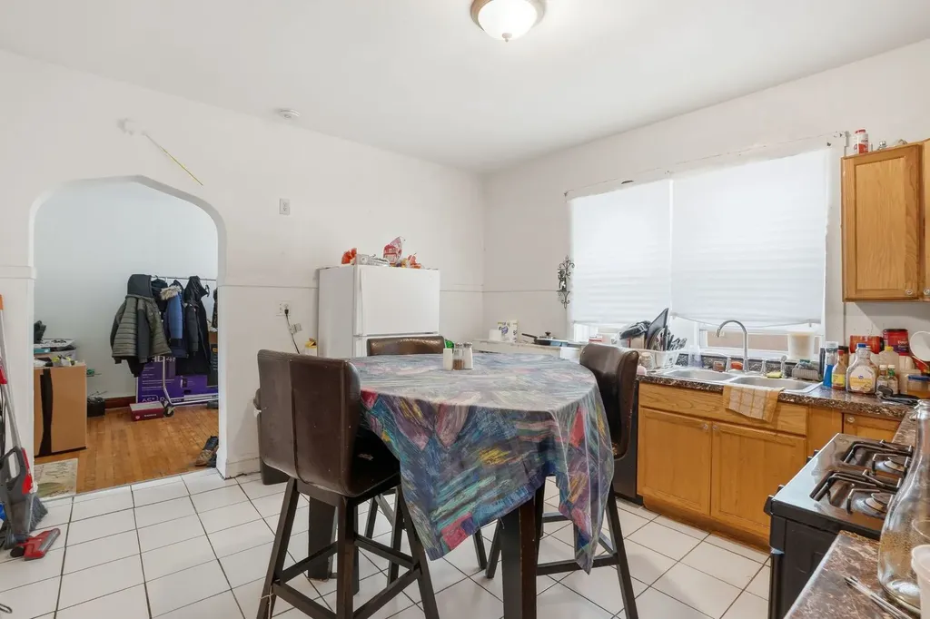 7359 South Western Avenue Chicago IL 60636