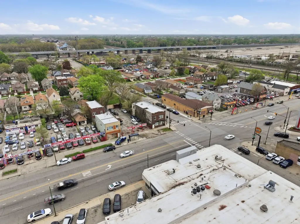 7359 South Western Avenue Chicago IL 60636