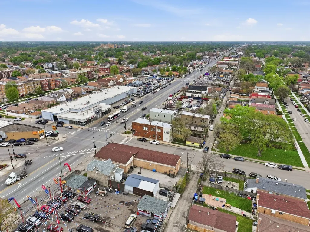 7359 South Western Avenue Chicago IL 60636