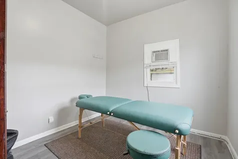 7359 South Western Avenue Chicago IL 60636
