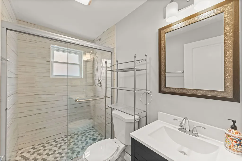 7805 West Balmoral Avenue Chicago IL 60656