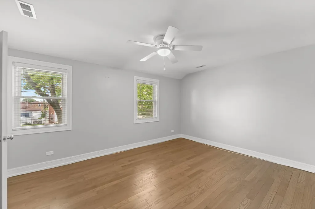 7805 West Balmoral Avenue Chicago IL 60656