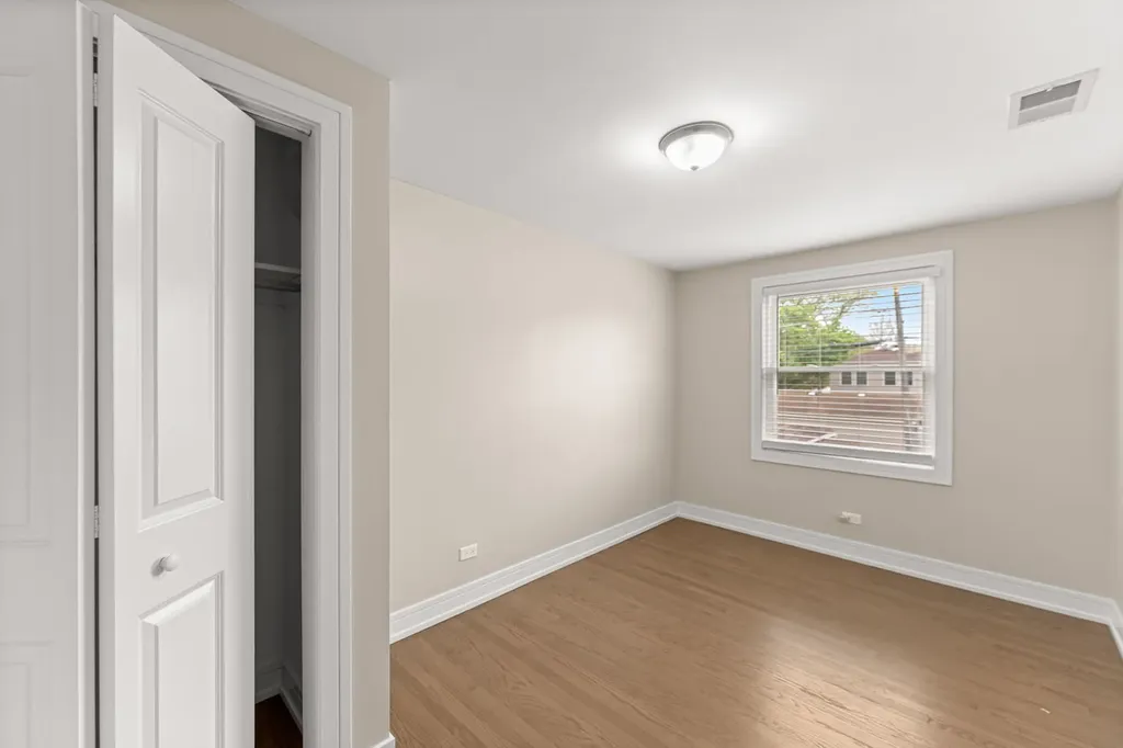 7805 West Balmoral Avenue Chicago IL 60656