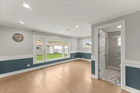7805 West Balmoral Avenue Chicago IL 60656