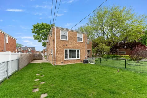 7805 West Balmoral Avenue Chicago IL 60656