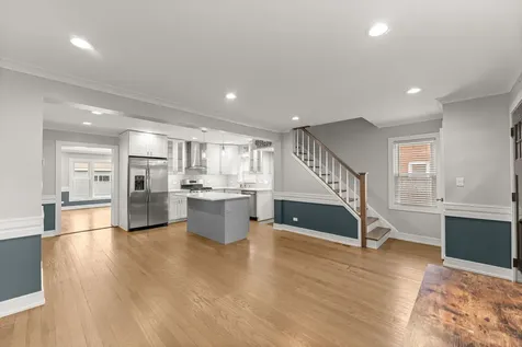 7805 West Balmoral Avenue Chicago IL 60656