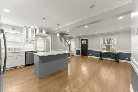 7805 West Balmoral Avenue Chicago IL 60656