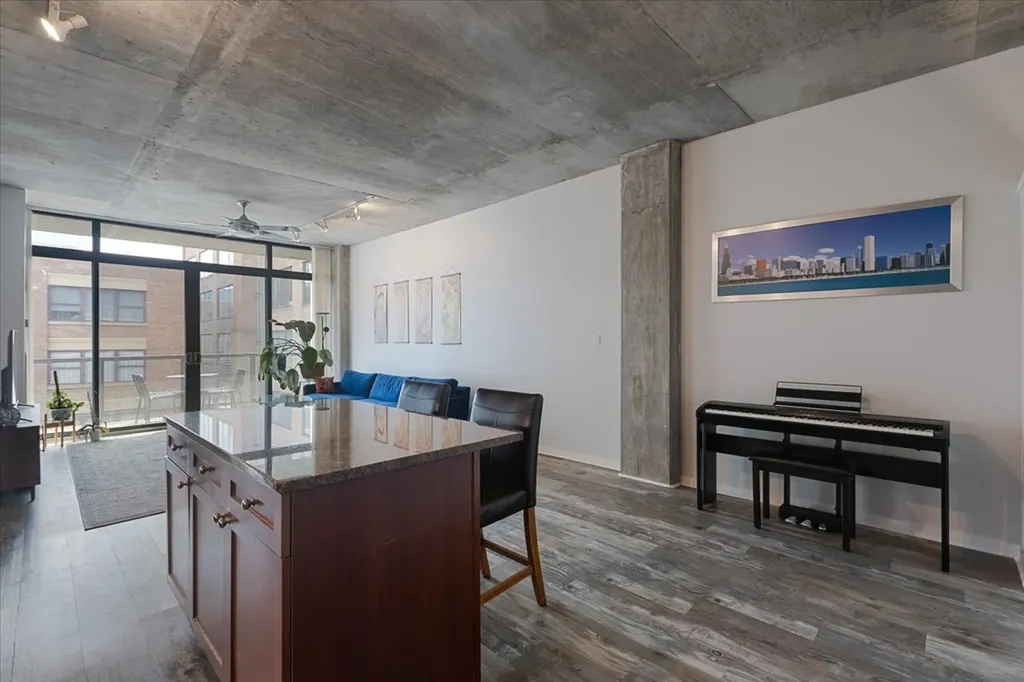 321 South Sangamon Street Chicago IL 60607