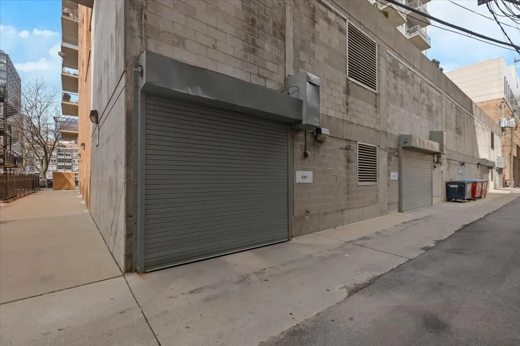 321 South Sangamon Street Chicago IL 60607