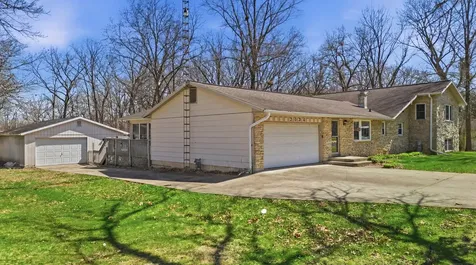 2086 Grand Detour Road Dixon IL 61021
