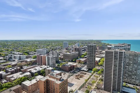 6033 North Sheridan Road Chicago IL 60660