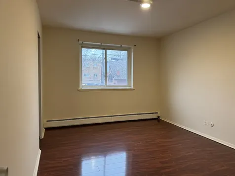 7320 North Rogers Avenue Chicago IL 60626