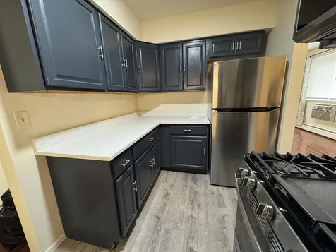 7320 North Rogers Avenue Chicago IL 60626