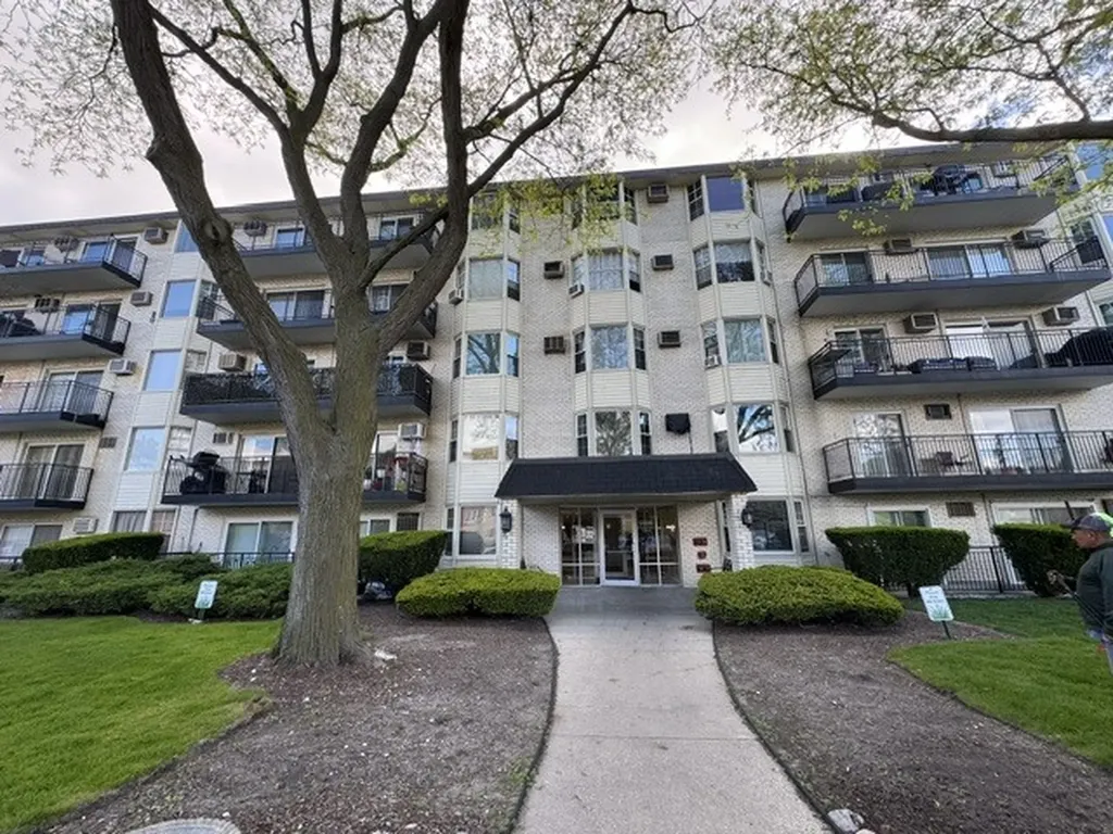 5506 Lincoln Avenue Morton Grove IL 60053