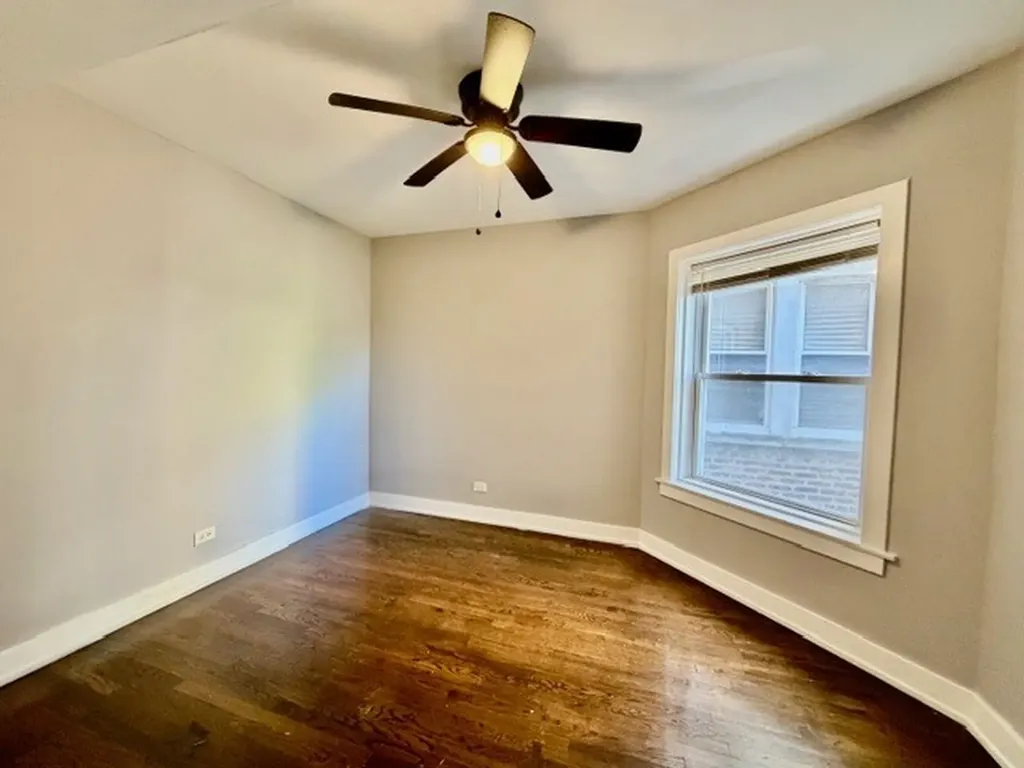 7917 South Maryland Avenue Chicago IL 60619