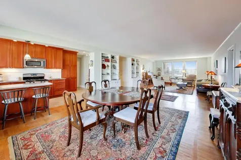 1585 Ridge Avenue Evanston IL 60201