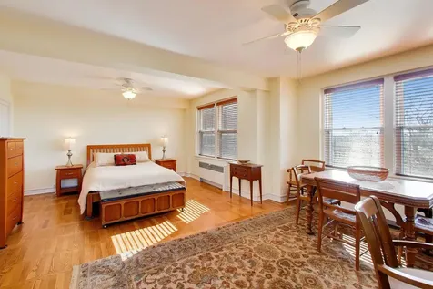 1585 Ridge Avenue Evanston IL 60201
