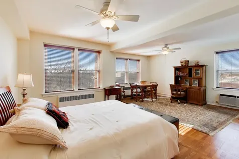 1585 Ridge Avenue Evanston IL 60201