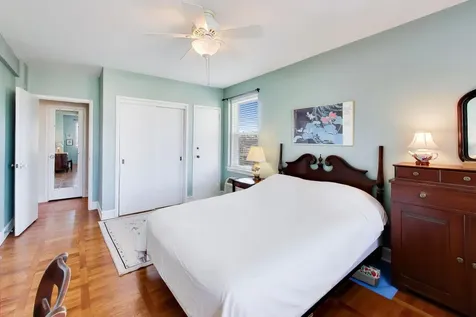 1585 Ridge Avenue Evanston IL 60201