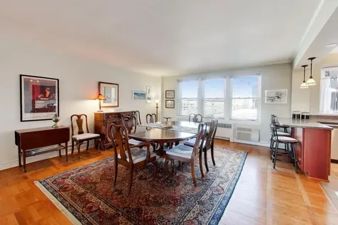 1585 Ridge Avenue Evanston IL 60201