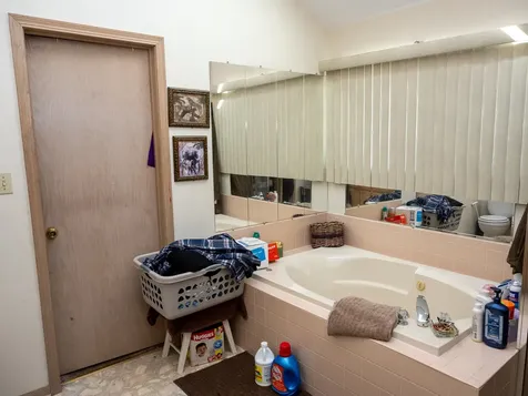 232 Highland Road Matteson IL 60443