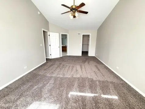 18392 Springwood Drive Grayslake IL 60030