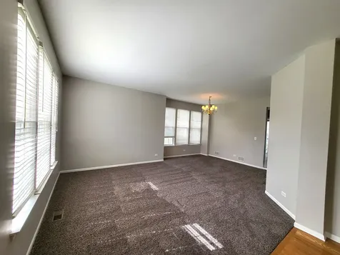 18392 Springwood Drive Grayslake IL 60030