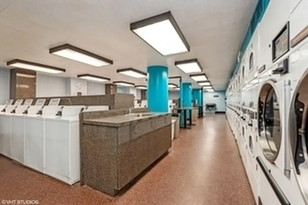 5415 North Sheridan Road Chicago IL 60640