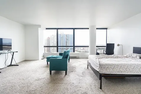 5415 North Sheridan Road Chicago IL 60640