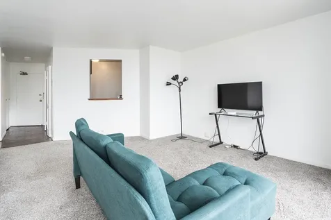 5415 North Sheridan Road Chicago IL 60640
