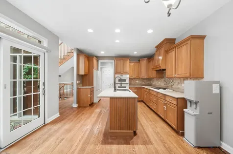 299 Arbor Glen Boulevard Schaumburg IL 60195