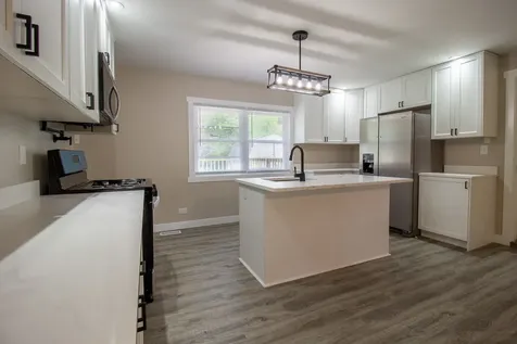2825 224TH Place Sauk Village IL 60411