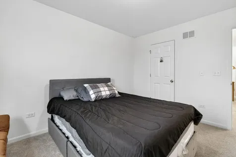 1624 Moran Drive Shorewood IL 60404