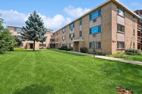 7019 North Ridge Boulevard Chicago IL 60645