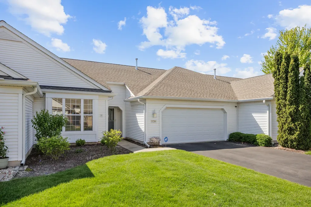 11286 Bellflower Lane Huntley IL 60142